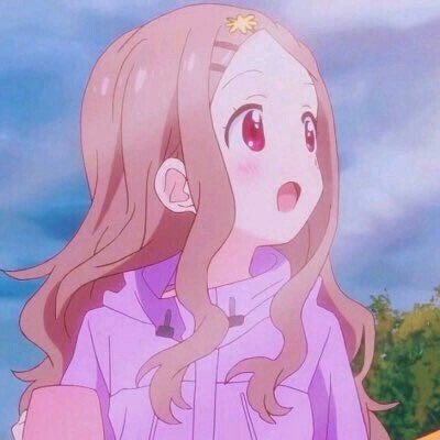 女子在公交站台阻止男子抽烟遭辱骂
